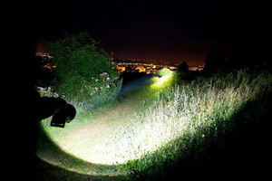 akkumulátoros kézilámpa