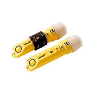 Kézi és sisaklámpák